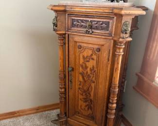 RENIASSANCE STYLE PEDESTAL AS IS 