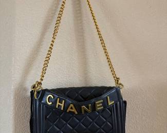 FAKE CHANEL