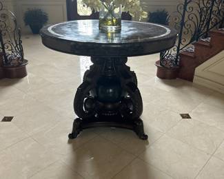 Aico Michael Amini Entry Table