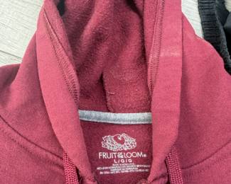 FRUIT OF THE LOOM SWEATSHIRT