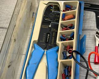 AUTOMOTIVE MAINTENANCE HARDWARE WIRE CUTTER