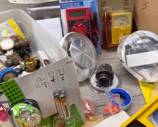HOME & HARDWARE MULTITESTER