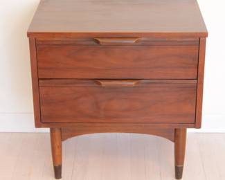 Mid Century Modern 2 Drawer Nightstand/Side Table