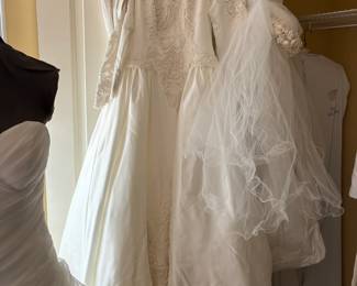 Wedding gown with sleeves