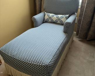 Chaise lounge