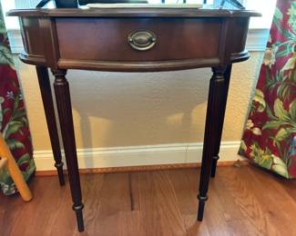Demilune table