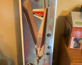 Airplane model kits