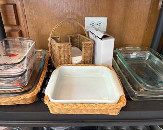 Baking dishes and baskets