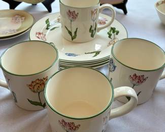 "Tiffany Tulips" set of four mugs and plates by Tiffany & Co.