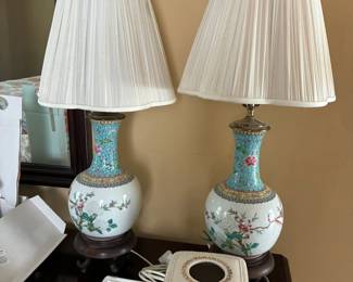 Pair of chinoiserie lamps