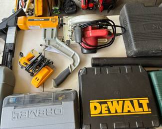 DeWalt portable band saw kit