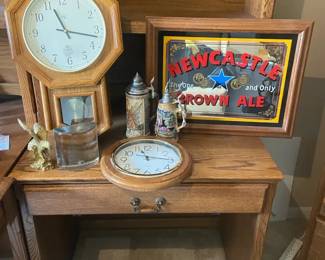 Steins And Sign With Time And More