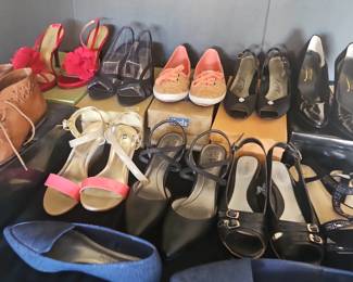 Womens Assorted Shoes Sizes 6.5 7s