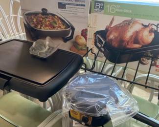 Electric Appliances Lot Rival, Sunbeam, Vitantonio and Basic Essentials.