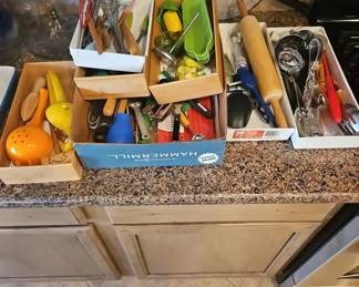 Assorted Kitchen Utensils