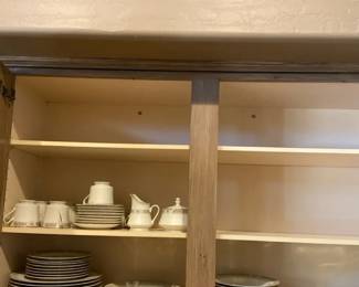 8 Piece Mikasa Dinner Set