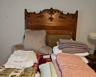 Lovely Oak bed