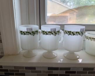 Pyrex Spring Blossom Collection