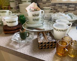 Pyrex Spring Blossom Collection