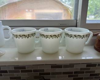 Pyrex Spring Blossom Collection