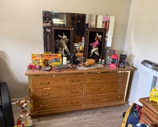 Dresser