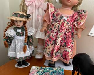 Dolls 