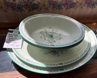 Noritake China Set Paradise Green 
