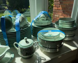 Noritake China Set Paradise Green 