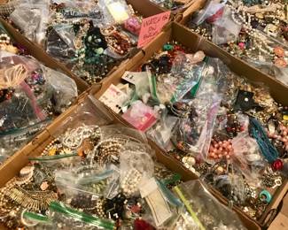 parts and pieces, broken jewelry