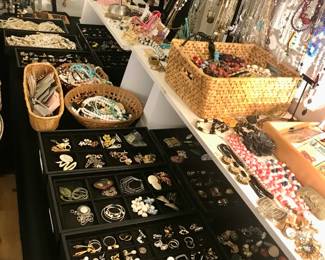 one dollar jewelry