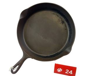 Puritan #9 Cast Iron Skillet *NS