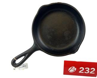 Chicago Foundry Small Double Pour Skillet *NS