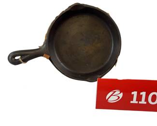 Favorite Piqua Ware Mini Double Pour Skillet *S
