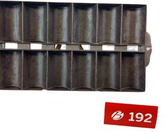 12 Muffin Cornbread Bridge Pan No Marks
