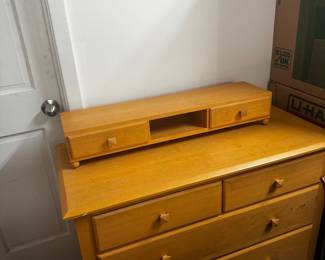 Ethan Allen Dresser 