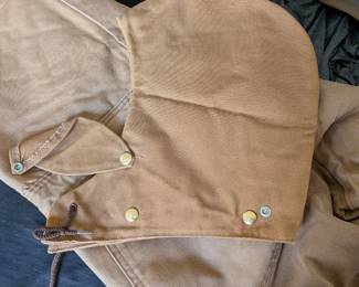 Carhartt hood that is detachable