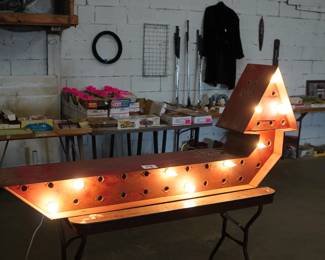 vintage light up marquee type directional arrow