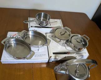 All Clad Butter Warmer, Teapot, 2 Mini Oval Bakers, And 2 Small Pots With Lids
