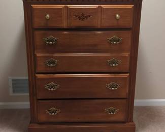 Broyhill 4 Drawer Dresser
