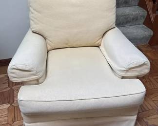 Sherrill Furniture Cream Chair