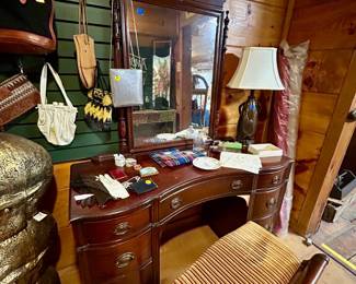 Traditional Dressing Table