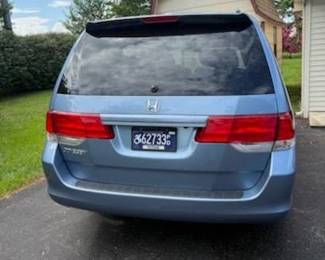In Beautiful like Showroom Condition. 1 Owner. 2010 Honda Odyssey Loaded with every extra offered in 2010. VIN 5FNRL3H65AB058262. Double Side Doors 6 passenger seats, sunroof, interior like showroom fresh! Startiing Offer will be announced soon! More Pictures in the last row of pictures on this page.