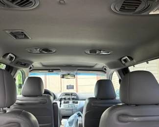 In Beautiful like Showroom Condition. 1 Owner. 2010 Honda Odyssey Loaded with every extra offered in 2010. VIN 5FNRL3H65AB058262. Double Side Doors 6 passenger seats, sunroof, interior like showroom fresh! Startiing Offer will be announced soon! More Pictures in the last row of pictures on this page.