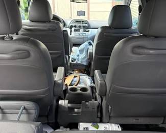 In Beautiful like Showroom Condition. 1 Owner. 2010 Honda Odyssey Loaded with every extra offered in 2010. VIN 5FNRL3H65AB058262. Double Side Doors 6 passenger seats, sunroof, interior like showroom fresh! Startiing Offer will be announced soon! More Pictures in the last row of pictures on this page.