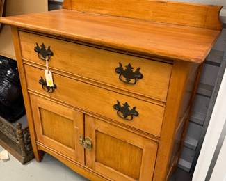 Wash stand