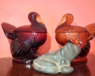 LC smith amberina turkeys and cast iron frogs