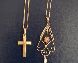 Edward's 14kt necklaces and pendant