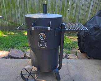 Oklahoma Joe Smoker