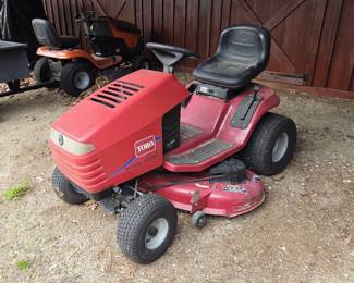 95.1.TORO Wheel Horse 1744 HXL lawn tractor