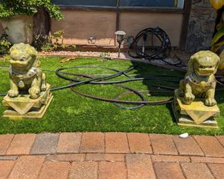 Jade entry statues